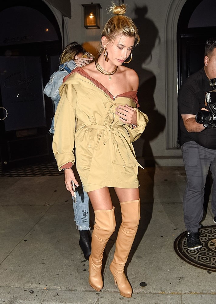 Hailey Baldwin phong cách thế này bảo sao Justin Bieber không đổ!