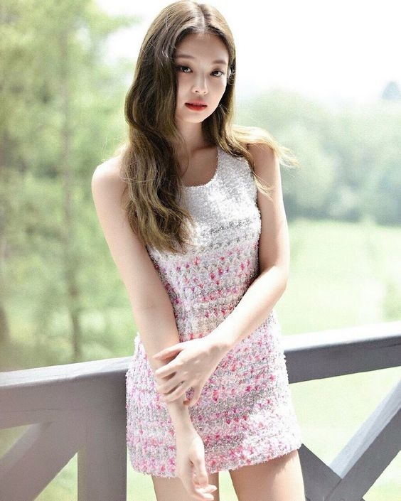 Không nghi ngờ gì nữa: Jennie xứng đáng là nữ hoàng sexy của Kbiz