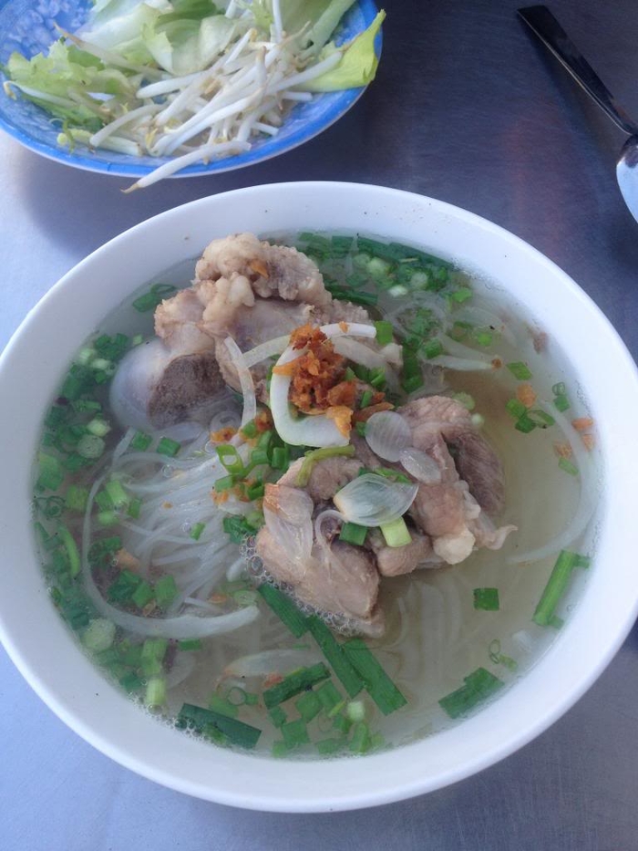 Khám phá những con phố ăn vặt nổi tiếng bậc nhất Sài Thành