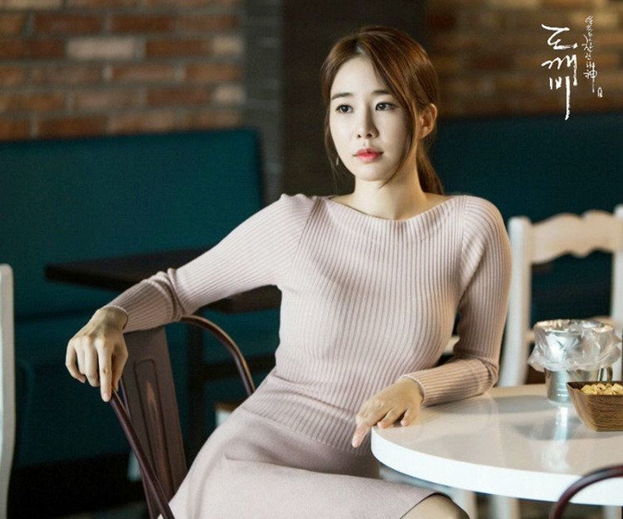 Khi nữ phụ “lấn lướt” cả nữ chính vì phong cách thời trang quá thu hút
