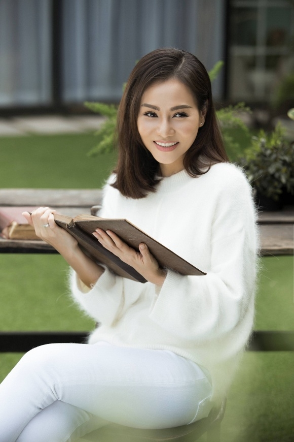 Không chỉ Thu Minh, các sao nữ này đang ở nhan sắc chín muồi sau sinh