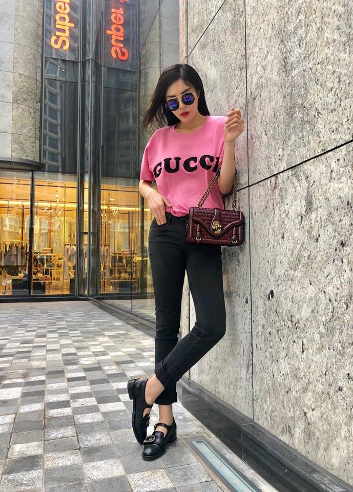 Loạt sao Việt khoe ảnh sống ảo cực chất ở toà nhà Landmark 81
