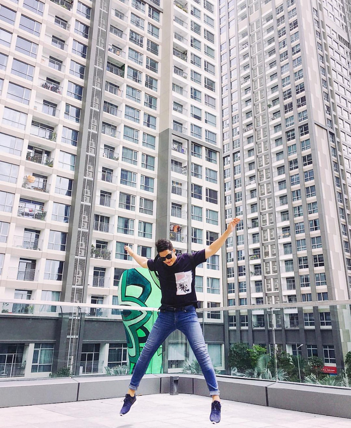 Loạt sao Việt khoe ảnh sống ảo cực chất ở toà nhà Landmark 81