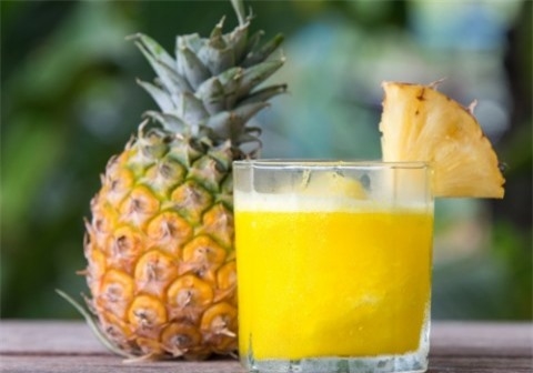 Thải độc ruột già, ngừa ung thư, lại giảm cân chỉ với cốc nước dứa
