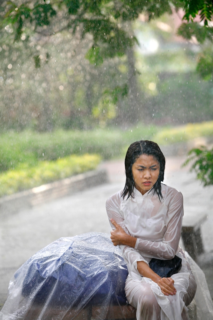 Hé lộ loạt ảnh hậu trường thú vị của Bỗng dưng muốn khóc