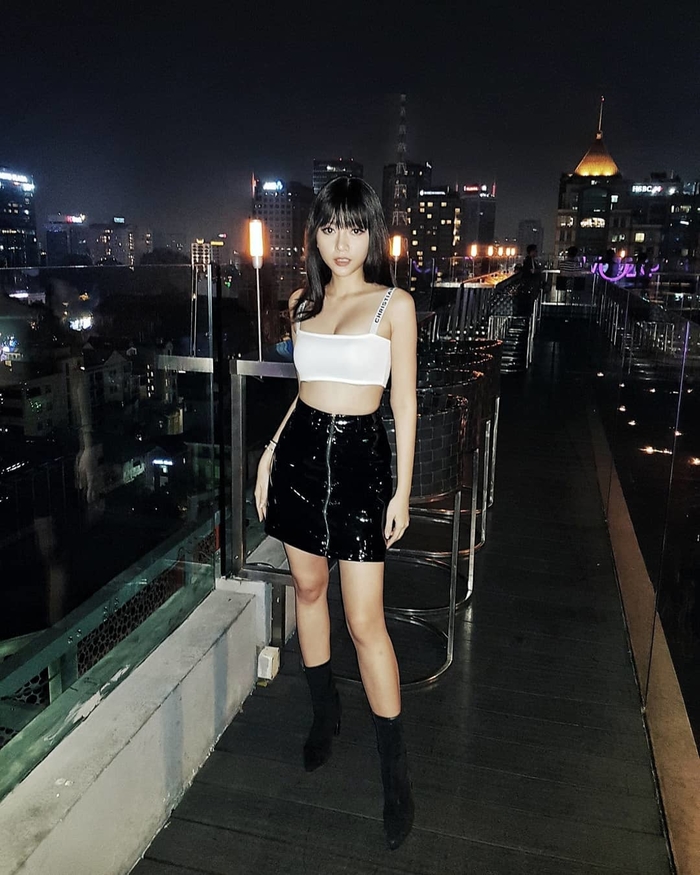 Ngắm nhìn vẻ gợi cảm, quyến rũ của 2 “ác nữ” trong “Gạo nếp, gạo tẻ”