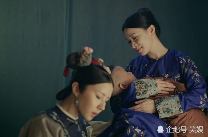Nhàn phi Xa Thi Mạn khoe diễn xuất chỉ với nụ cười lạnh sống lưng