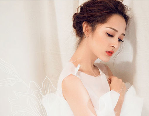 Nhiều hoa hồng showbiz SN 1992 thành công sự nghiệp đến tình duyên