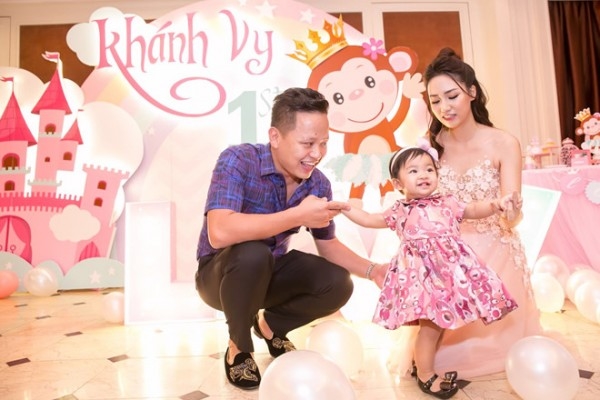 Nhiều hoa hồng showbiz SN 1992 thành công sự nghiệp đến tình duyên
