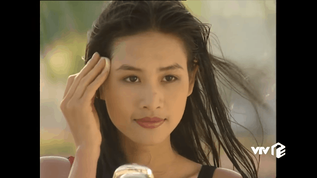 Nhung biet danh deo bam ca doi cua dan sao Viet vi dien qua dat