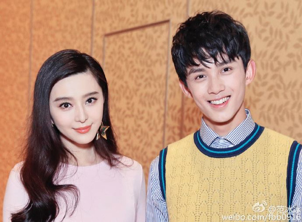 Những bức ảnh chứng minh làng giải trí Hoa ngữ có rất nhiều yêu tinh