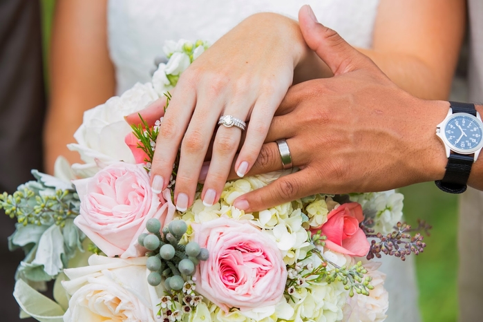 Những đại kỵ khi đeo nhẫn cưới dễ khiến vợ chồng quanh năm lục đục