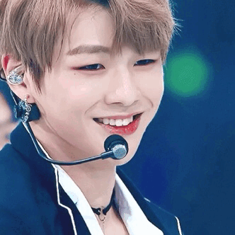 Top idol Kpop sở hữu nụ cười tỏa nắng khiến các fan xao xuyến