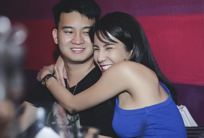 Những lần cầu hôn mùi mẫn của sao Việt