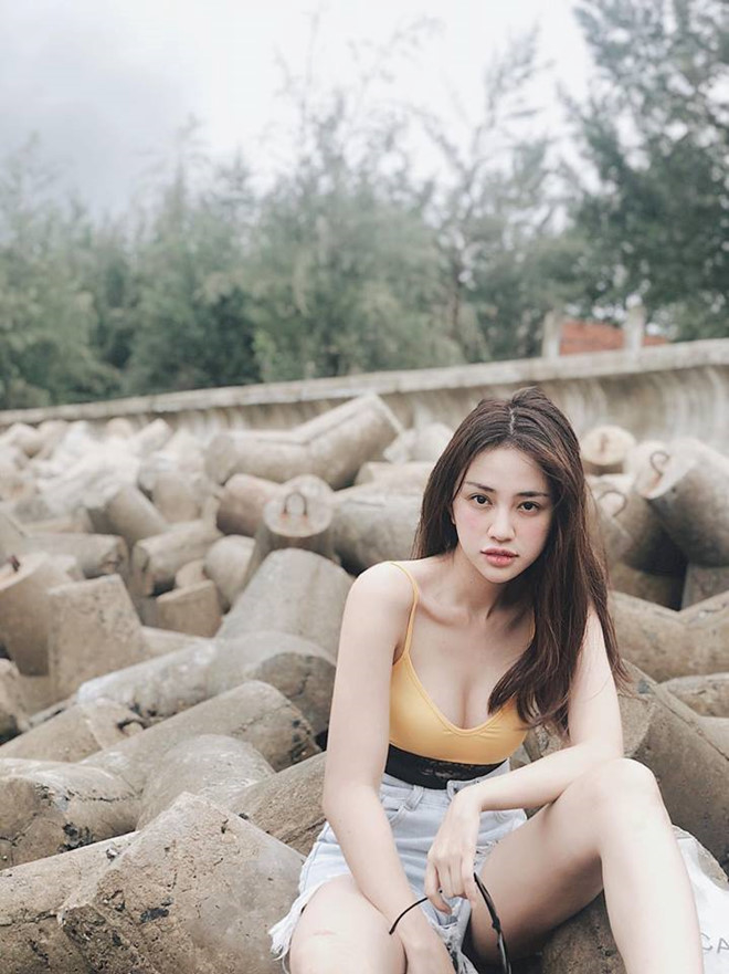 Những lần sao Việt làm dậy sóng dư luận vì mốt ăn mặc khó hiểu