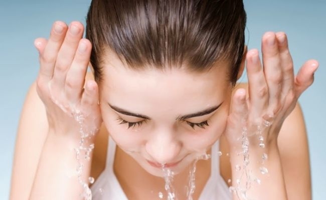 Những mẹo chăm sóc da sai lè khiến da ngày càng xuống cấp