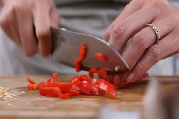 Những mẹo vặt siêu thông minh giúp chị em tiết kiệm cả khối thời gian