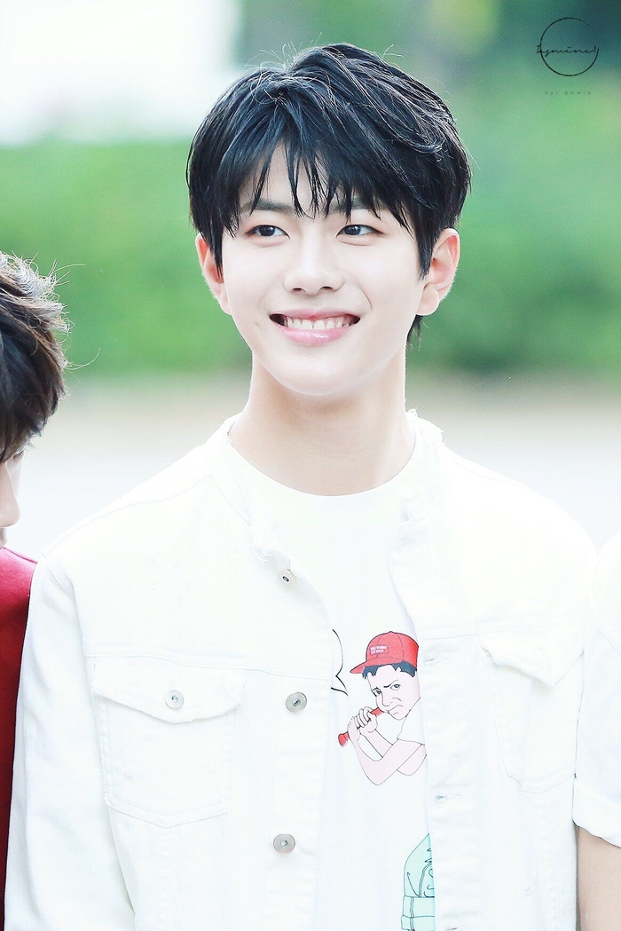 Những mỹ nam sinh năm 2000 của Kpop
