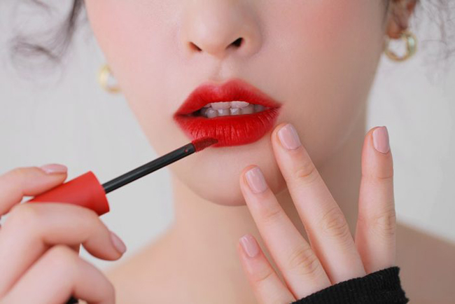 Những quy tắc sử dụng son môi mà cô nàng nghiện son nên biết