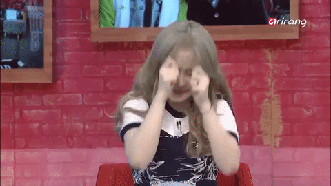 Những sao Kpop lên tiếng chỉ trích công ty của chính mình