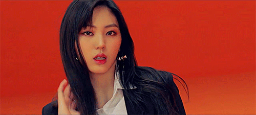 Những thần tượng nữ xinh đẹp sinh năm 2000 của Kpop