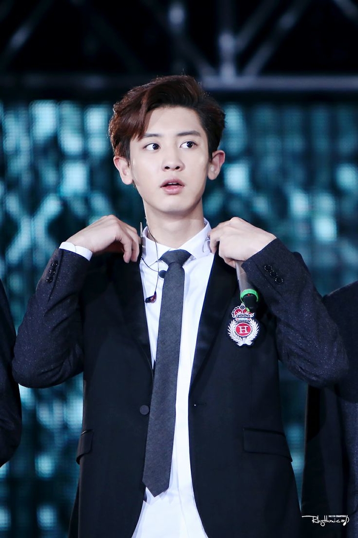 Những trai xinh gái đẹp lầy lội nhất nhì Kpop