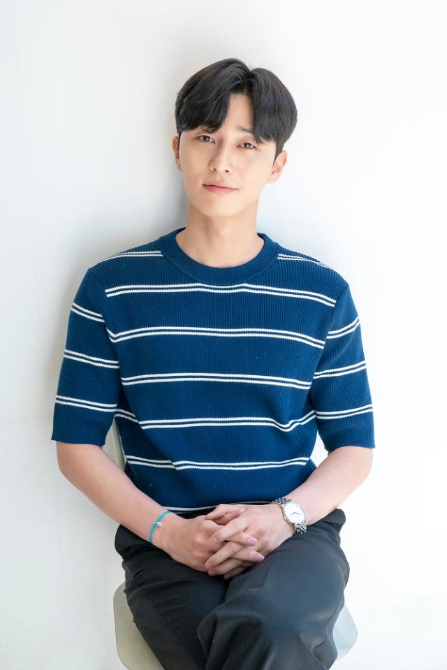 Park Seo Joon chia sẻ về Park Min Young và tin đồn hẹn hò