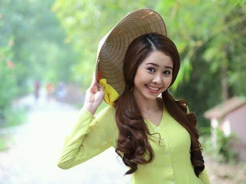 Phát hoảng với chiếc mũi của mỹ nhân của Bỗng dưng muốn khóc