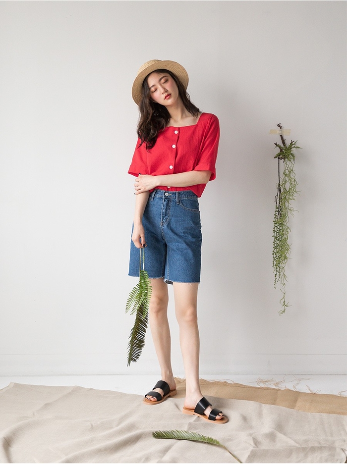 Qua rồi thời của quần 5cm, quần short dài mới là item được săn đón nhi