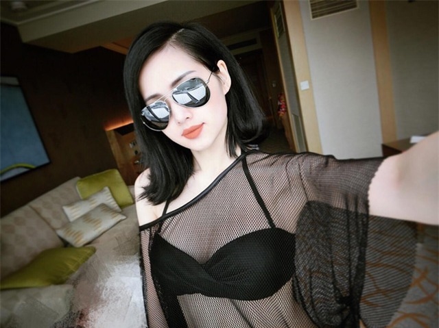 Sao nữ Việt đọ dáng quyến rũ với bikini
