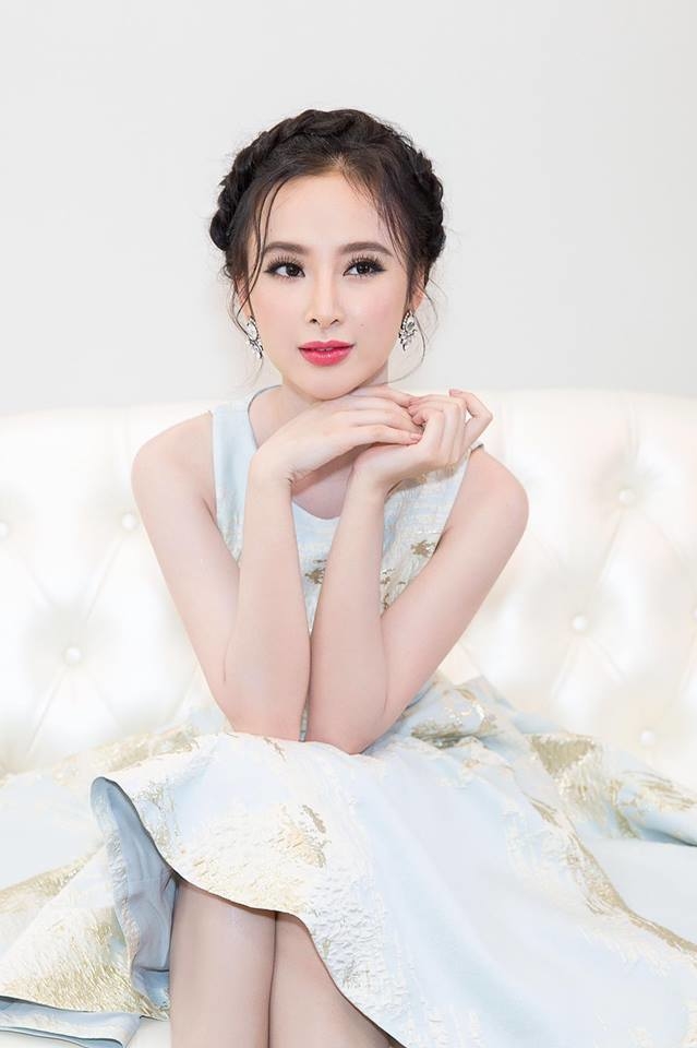 Sao Việt bị tố đi trễ: Người cúi đầu xin lỗi, kẻ im lìm cho qua chuyện