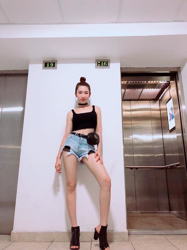 Sao Việt diện croptop: người sang chảnh, kẻ đốt cháy mọi ánh nhìn