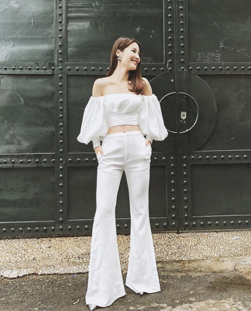 Sao Việt diện croptop: người sang chảnh, kẻ đốt cháy mọi ánh nhìn