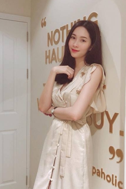 Sao việt sau khi lấy chồng, sinh con: người được khen, kẻ bị chê