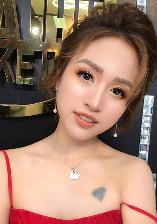 Sao Việt tuần qua: BB Trần khoe dáng, Noo Phước Thịnh hôn Hoa hậu