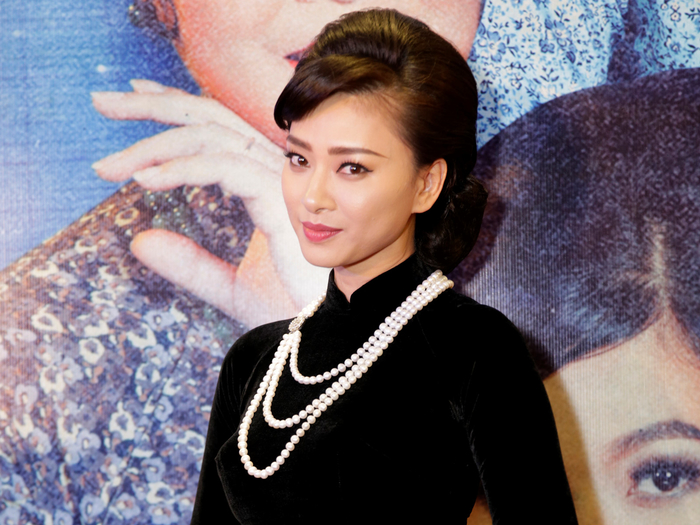 Sao Viet va nhung lan khoc rong vi nhung tin don tren troi roi xuong