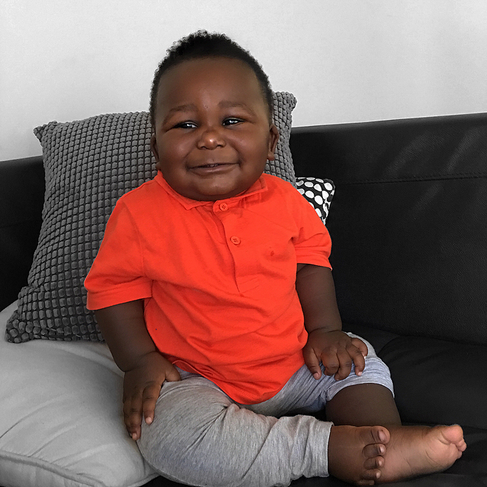 Tiểu Lukaku gây sốt cộng đồng mạng bởi biểu cảm siêu đáng yêu
