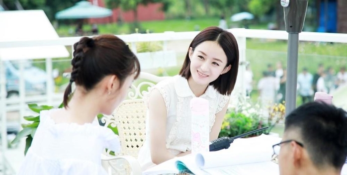 Triệu Lệ Dĩnh lao đao vì tin đồn 2 dự án truyền hình hot bị hoãn chiếu