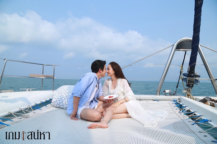 Fan thích thú xem nữ chính Trò chơi tình ái ghen chồng lồng lộn