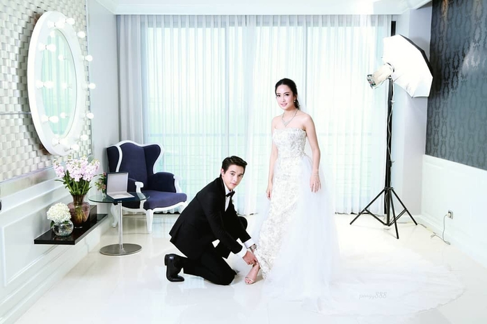 Cảnh đám cưới đẹp như mộng cực lãng mạn của cặp đôi Trò chơi tình ái