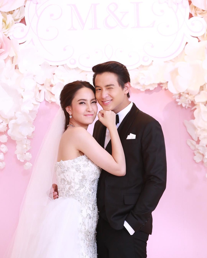 Cảnh đám cưới đẹp như mộng cực lãng mạn của cặp đôi Trò chơi tình ái