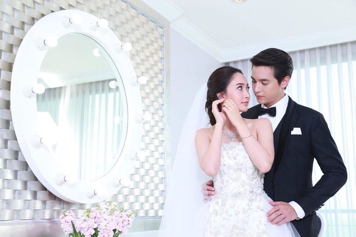 Cảnh đám cưới đẹp như mộng cực lãng mạn của cặp đôi Trò chơi tình ái