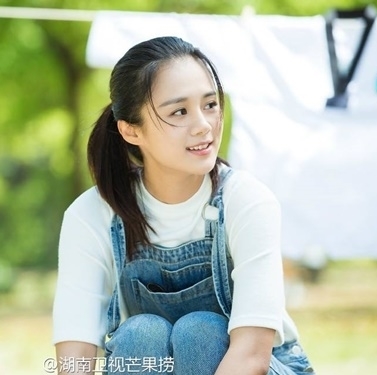 Trong làng giải trí Hoa ngữ, ai xứng danh “nữ thần thanh xuân” nhất?