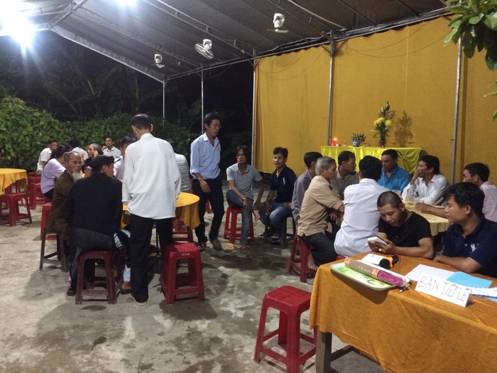Vụ tai nạn 13 người chết: Cô dâu ngất lịm bên linh cữu chồng