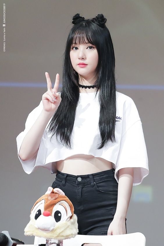 Xinh đẹp là vậy nhưng những nữ idol Kpop này vẫn cố PTTM