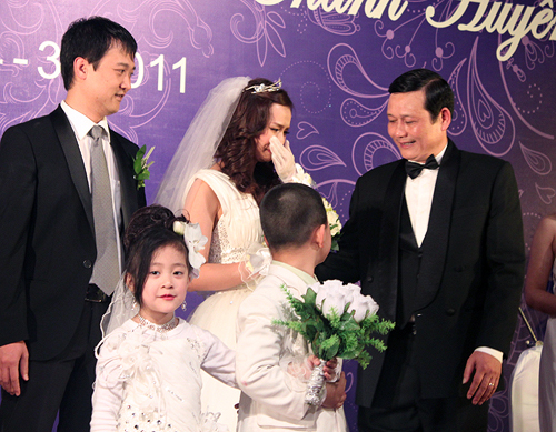 Xúc động lời dặn dò của đấng sinh thành khi sao Việt đi lấy chồng