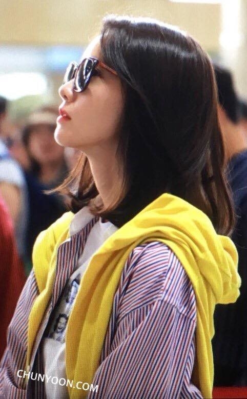 Yoona diện nguyên cây đồ hiệu ra sân bay