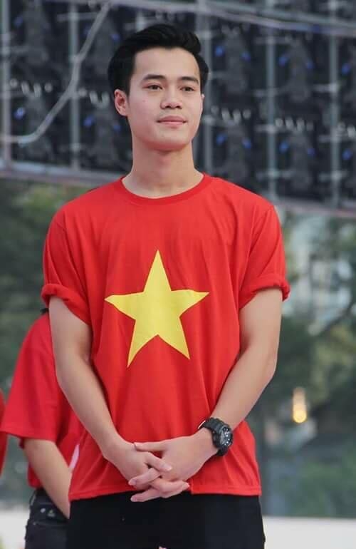 Cuộc sống ít ai biết của người hùng vừa ghi bàn thắng lập nên kì tích