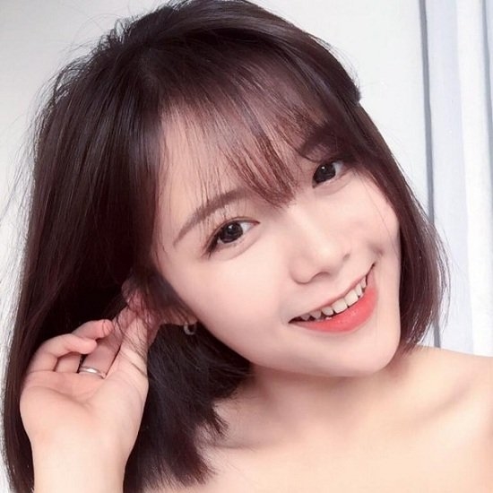 Tóc mái thưa không hề nhàm chán nếu bạn biết những bí mật này