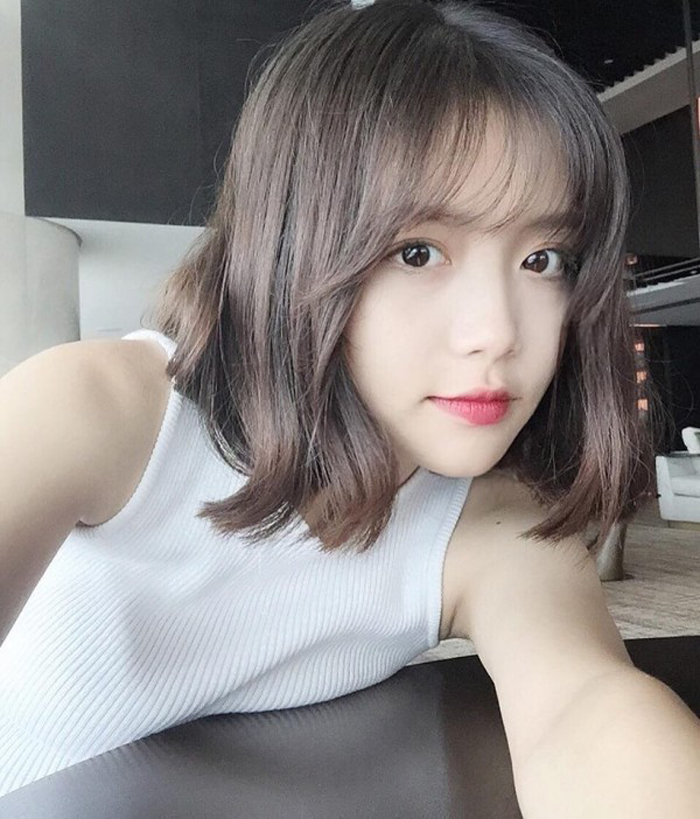 Tóc mái thưa không hề nhàm chán nếu bạn biết những bí mật này